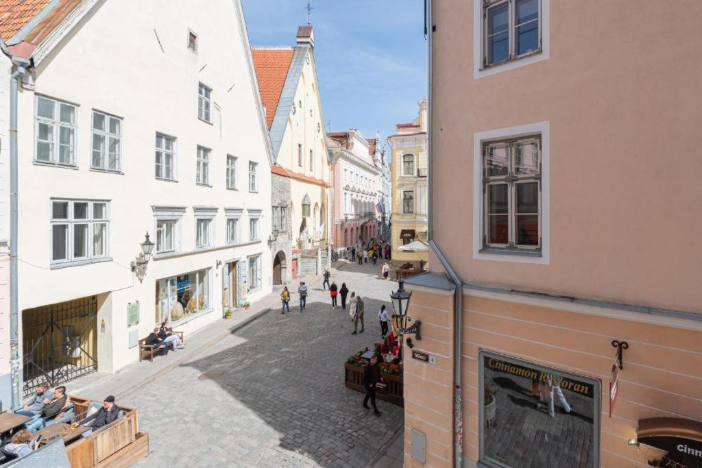 Old Town Square * Tallinn